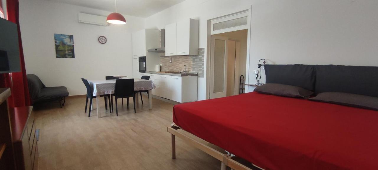 Willa Casa Vacanze Lucilla Cecina  Zewnętrze zdjęcie